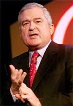 Luis V. Gertsner, presidente de IBM