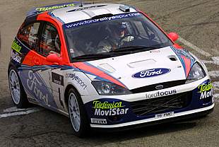 Carlos Sainz y su copiloto Luis Moyà durante la etapa de ayer.