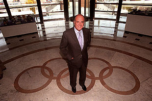 Muere en un accidente de tráfico Alfredo Goyeneche, presidente del COE