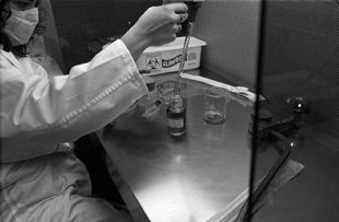 Juristas y expertos en ADN forense piden una ley que regule las bases de datos genéticos