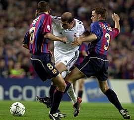 El Madrid deja fuera de juego al Barça