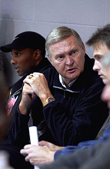 Jerry West, en su época al frente de los Lakers.