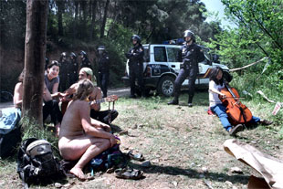 Resistencia pacífica al desalojo del histórico edificio Can Masdeu