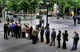 Normalidad en los servicios mínimos en la huelga de los autobuses de Barcelona