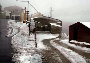 Nieve, lluvia y viento en primavera