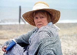 Judi Dench, en su papel  de Iris Murdoch.