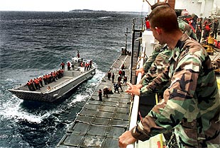 4.000 'marines' desembarcan en Tarragona para un simulacro de defensa