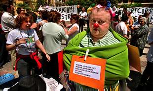 'NI OTAN NI PARC DEL POBLES, ELS MALATS NO SOM MOBLES'.