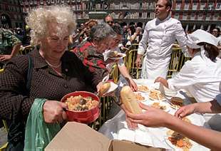UN COCIDO SOLIDARIO.