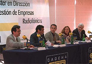 De izquierda a derecha, Josep Maria Martí, Augusto Delkader, Lluís Ferrer, Isabel de Polanco y Carlos Arroyo.