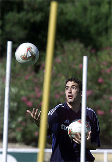 Raúl, durante un entrenamiento de la selección en Jerez.