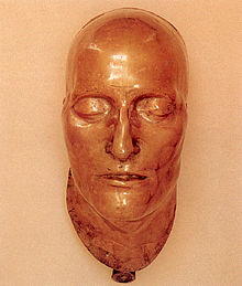 Napoleón duerme entre nosotros