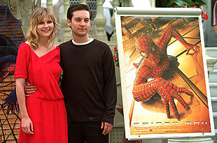 Kirsten Dunst y Tobey Maguire, en la presentación de    Spider-Man. 