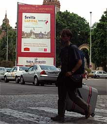 Carteles de bienvenida para los mandatarios europeos