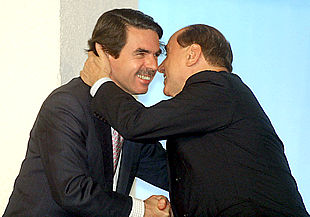 Aznar y Berlusconi reciben la regañina de Kofi Annan