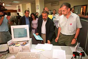 Fracasa el intento de los sindicatos y el Consell de acordar los servicios mínimos para el jueves