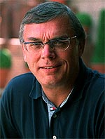 Daniel L. McCaw, presidente de la mayor consultora especializada en recursos humanos.