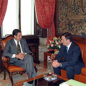 Zaplana y Pla acuerdan propiciar un encuentro con sus partidos en Madrid sobre el Estatuto