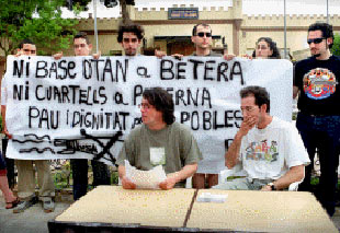 NUEVA PROTESTA CONTRA LA BASE.