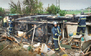 Fallece un niño de tres años y medio en un incendio en un asentamiento de chabolas en Valencia