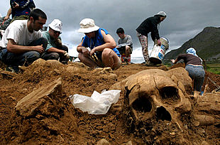 Los restos de los milicianos de Piedrafita regresan del olvido