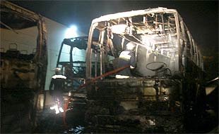Calcinados cuatro autobuses en Las Rozas