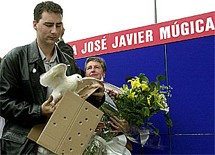 HOMENAJES CONTRA EL OLVIDO