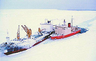 El 'Almirante Irízar' rescata al buque alemán atrapado en la Antártida