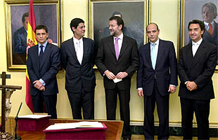 'DIGAN LA VERDAD O MIREN PARA OTRO LADO'.