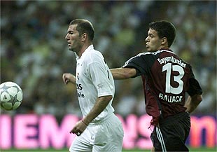 EL BAYERN GANA AL MADRID EL TROFEO DEL CENTENARIO.