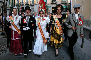 DON HILARIÓN PRESUME POR LAVAPIÉS.