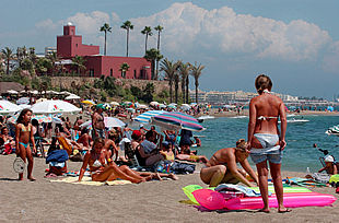UN MILLÓN CIEN MIL PERSONAS EN LA COSTA DEL SOL.