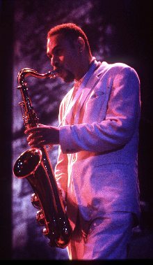 Joshua Redman incluyó en su segundo disco una versión de  Tears in heaven , de Eric Clapton.