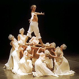 Una escena del ballet  Hamlet ruso,  en Santander.