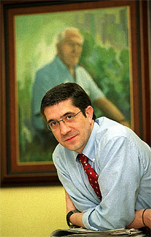 Patxi López, en su despacho de Bilbao, el pasado marzo.