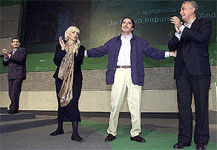 El PP clausura su congreso convencido de que las municipales serán la clave para la alternancia