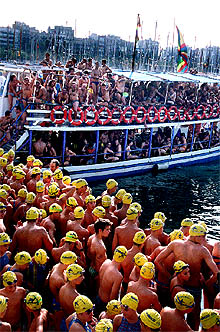 La travesía del puerto de Barcelona cumple 75 años