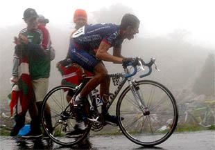 ROBERTO HERAS CORONA EL ANGLIRU.