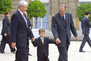 YELTSIN, INVITADO DE HONOR.