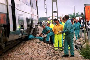 El descarrilamiento de un tren a pocos metros de la estación de Cullera causa heridas a 12 viajeros