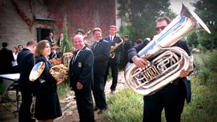 El certamen de bandas llena Cheste de música