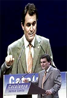 Mas pide un nuevo Estatuto a cambio de que CiU participe en el Gobierno