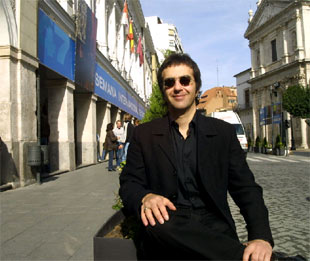El realizador canadiense Atom Egoyan, director de    Ararat , ayer en Valladolid.