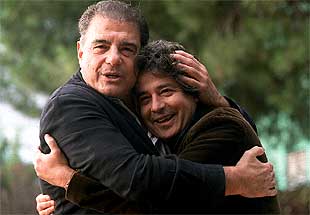 Juan Luis Galiardo, a la izquierda, con Carlos Iglesias.