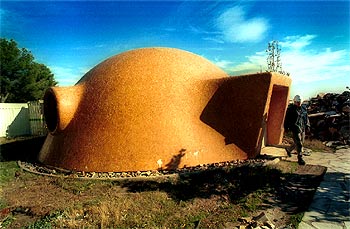 Vadellòs I 'indulta' el edificio de la central telefónica