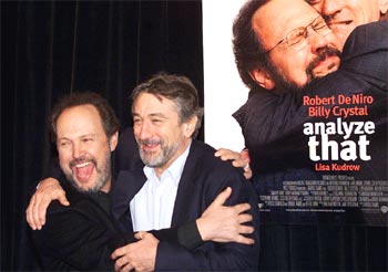 Robert de Niro vuelve a la consulta de Billy Crystal