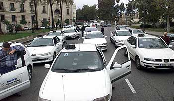Protesta de taxistas por la falta de seguridad