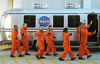 La tripulación del 'Columbia', poco antes del lanzamiento.