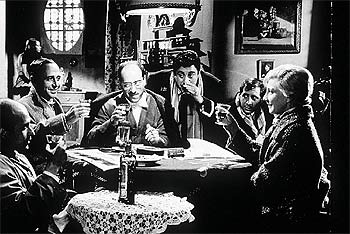 Una secuencia de  Atraco a las tres,  de José María Forqué.