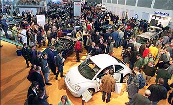 Pocas sorpresas, pero mucho movimiento. El Salón de Amsterdam es un certamen con vocación comercial que este año ha recibido cerca de 500.000 visitantes.rnrnLos prototipos pusieron la nota de color en la muestra holandesa.